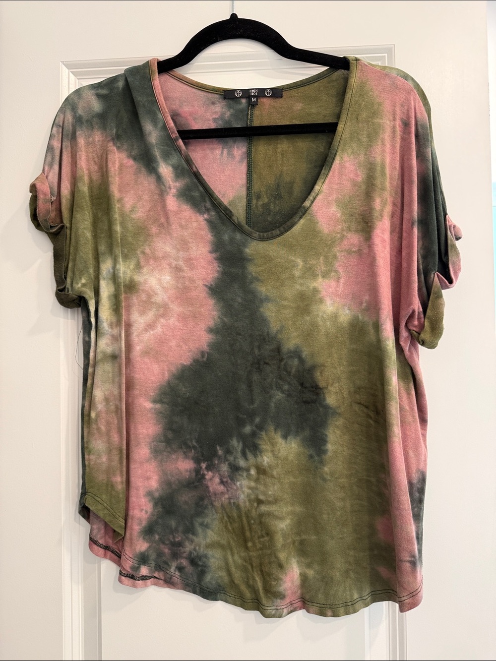 Tie-Dye V-Neck Short Sleeve Top in Pink & Olive